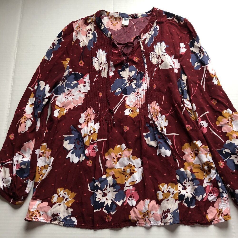 Old Navy Red Polka dot Floral Long Sleeve Blouse Women’s Sz M a2686